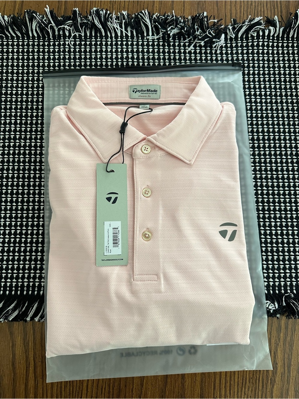 Sun Day Red Taylormade Crosswind II rose Large polo